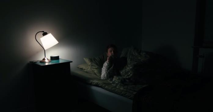 Lights Out film horror scena di Lights Out