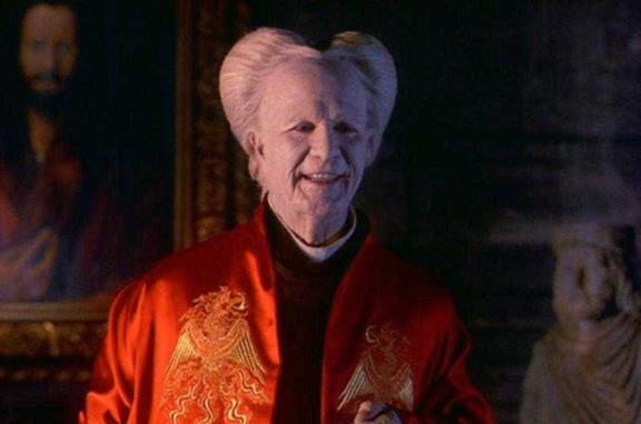 Gary Oldman nei panni di Dracula in Dracula di Bram Stoker
