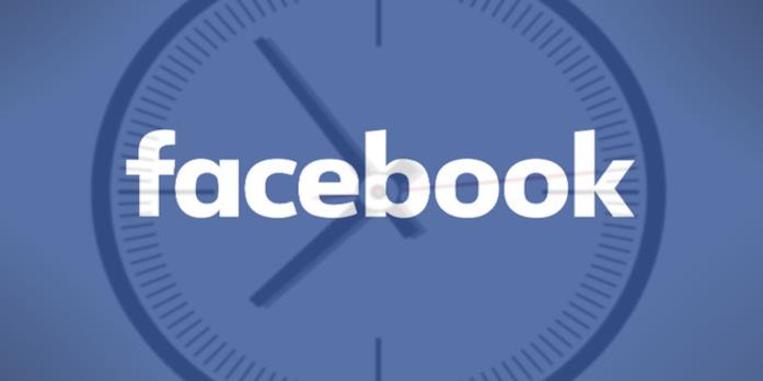 Logo di Facebook con un orologio sullo sfondo