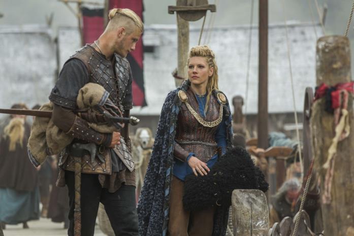 Vikings 6 fissa l'appuntamento: scopriamo il primo trailer Un'immagine di Lagertha e Bjorn in Vikings 5
