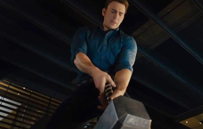 Un primo di Steve Rogers e il Mjolnir in Avengers: Age of Ultron