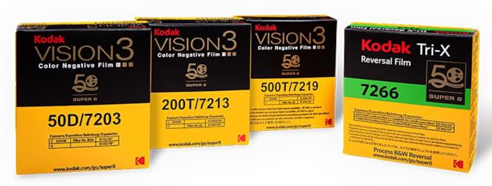 Primo piano dei quattro tipi di cartucce da 8mm adatti per la Kodak Super 8
