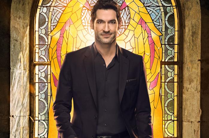 Primo piano di Tom Ellis come Lucifer