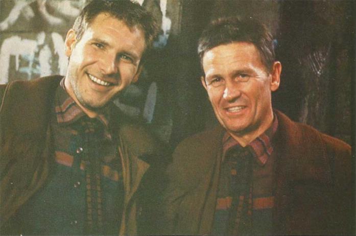 Blade Runner, dal cult al sequel Harrison Ford e la sua controfigura sul set di Blade Runner