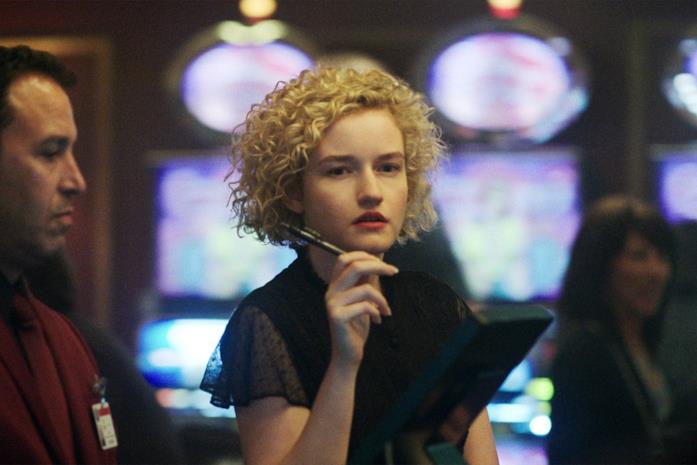 Ruth Langmore, collaboratrice di Marty Primo piano di Julia Garner