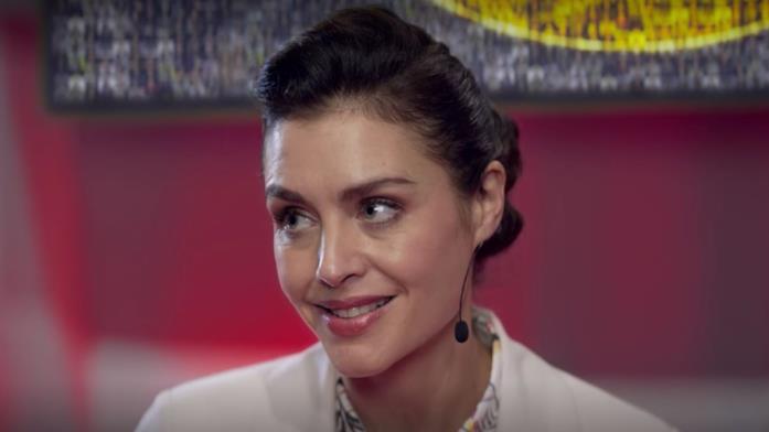Hannah Ware è Rebecca ne La coppia quasi perfetta Primo piano di Hannah Ware