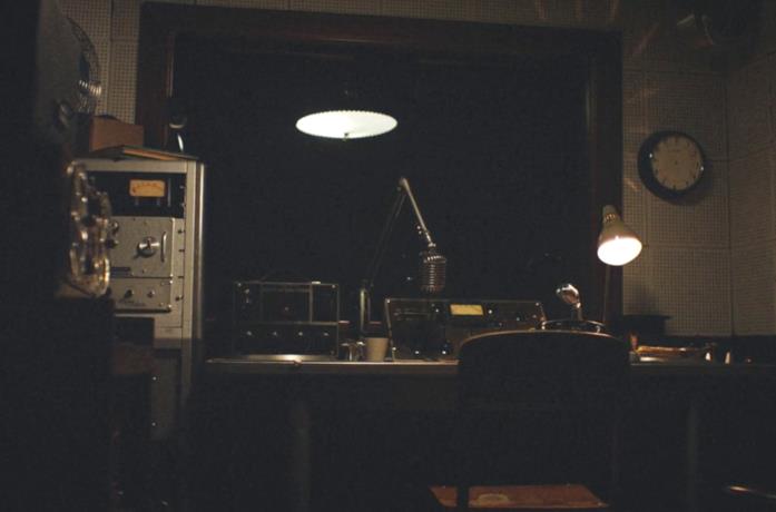 La stazione radio deserta