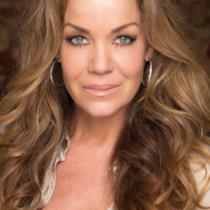 Claudia Christian