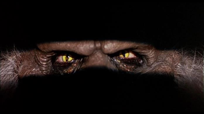 La terribile creatura che si nasconde all'interno della cassa Uno dei mostri assassini di Creepshow