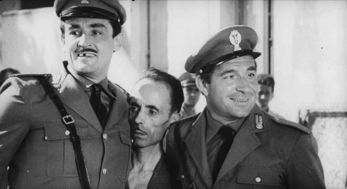 Tra i tanti film presenti nella collection Classic ci sarà anche I Mostri di Dino Risi Un'immagine del film I Mostri
