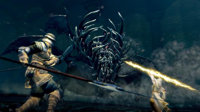 Dark Souls Remastered debutta su PS4, Xbox One e PC Dark Souls Remastered migliora l'esperienza del titolo originale