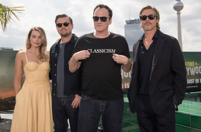 Quentin Tarantino e i protagonisti di C'era una volta a... Hollywood