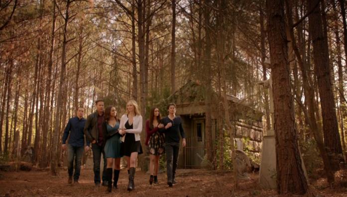 Mystic Falls, uno dei luoghi fittizi delle serie TV Il cast tra i boschi di Mystic Falls