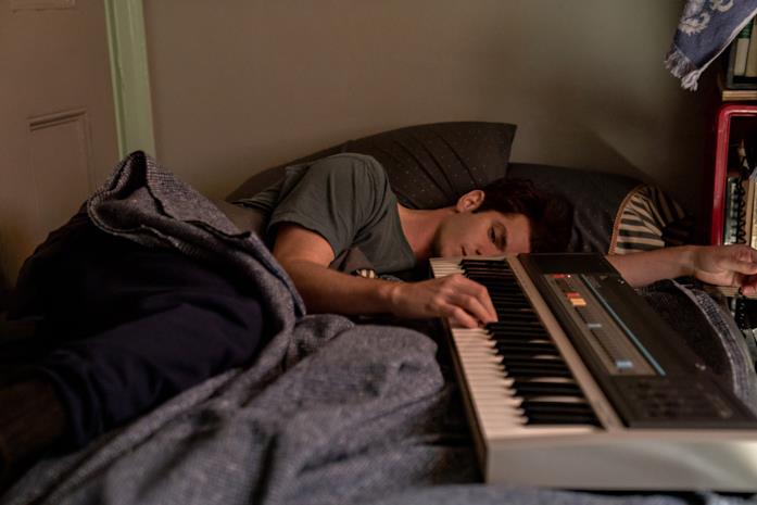Tick, Tick... Boom! e la sua storia vera: i rapporti tra musical e film Andrew Garfield in una scena del film Tick, Tick... Boom!