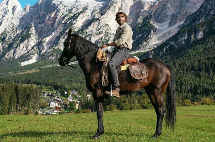 Daniele Liotti in Un passo dal cielo 6 - I Guardiani