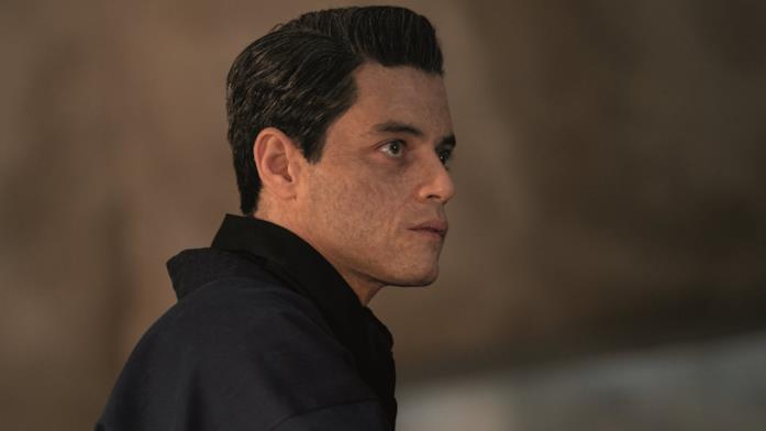 No Time to Die è stato nuovamente rinviato Un'immagine di Rami Malek nei panni di Safin