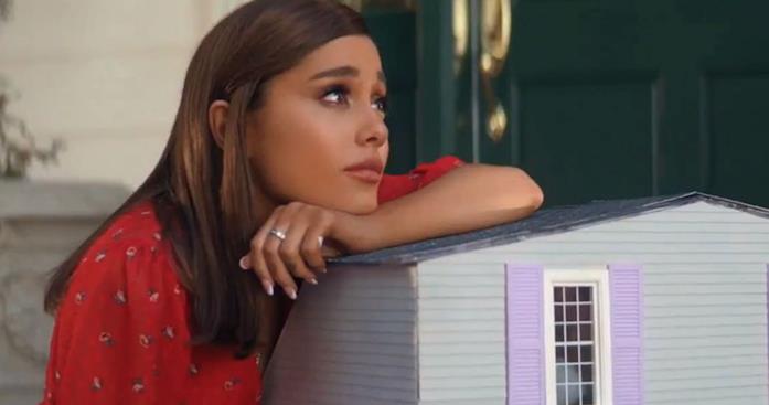 30 anni in un secondo 30 anni in un secondo omaggiato da Thank U Next