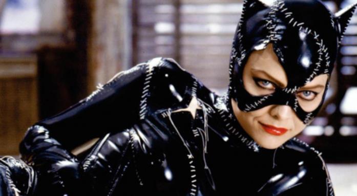 Zoe Kravitz parla di come si è approcciata al ruolo di Catwoman Michelle Pfeiffer nei panni di Catwoman