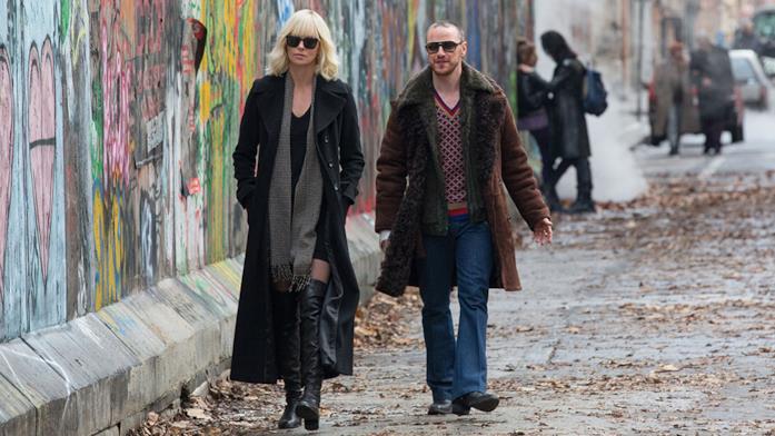 Charlize Theron e James McAvoy Charlize Theron e James McAvoy sul set