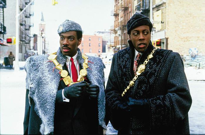 Eddie Murphy e Arsenio Hall in Il principe cerca moglie Una scena de Il principe cerca moglie