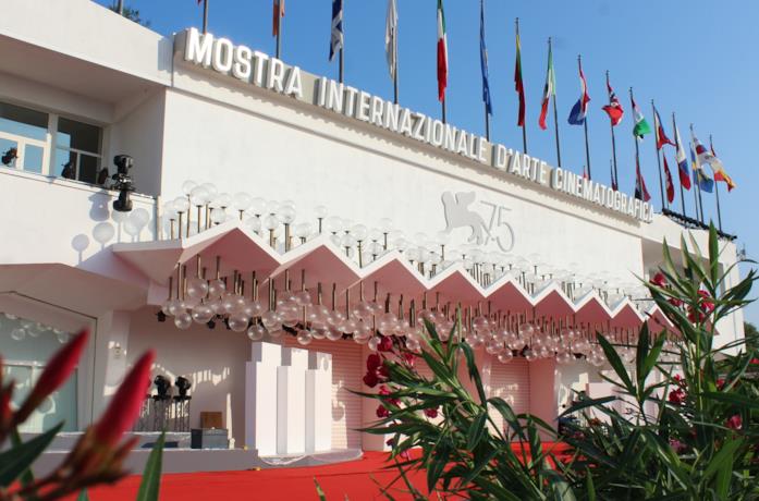 Il red carpet di Venezia 2019 di mattina presto