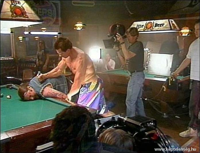 I boxer hawaiani in Terminator 2 La ripresa nel biker bar in Terminator 2