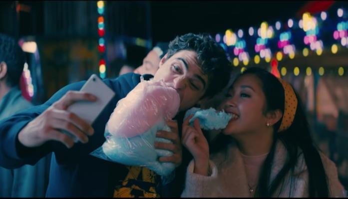 P.S. Ti amo ancora è il film ideale per San Valentino Lara Jean e Peter in P.S. Ti amo ancora