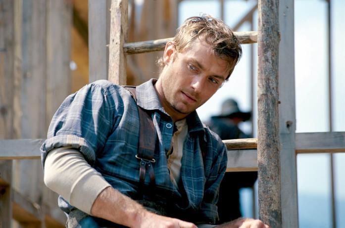 Jude Law Jude Law è Inman Balis