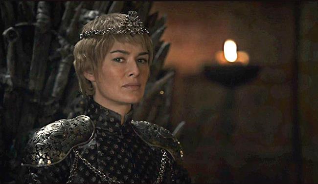 Cersei Lannister sul Trono di Spade in Game of Thrones 6