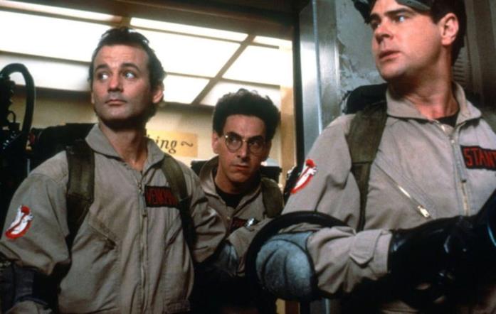 Bill Murray, Harold Ramis e Dan Aykroyd in una scena del primo Ghostbusters