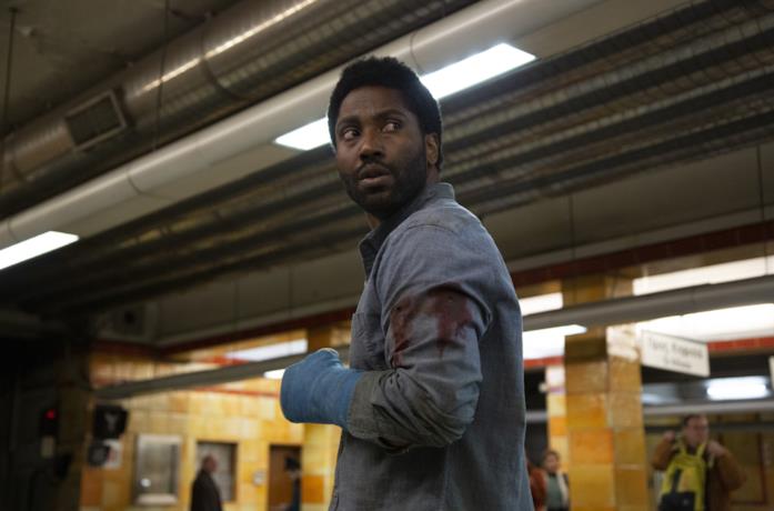 John David Washington nei panni di Beckett