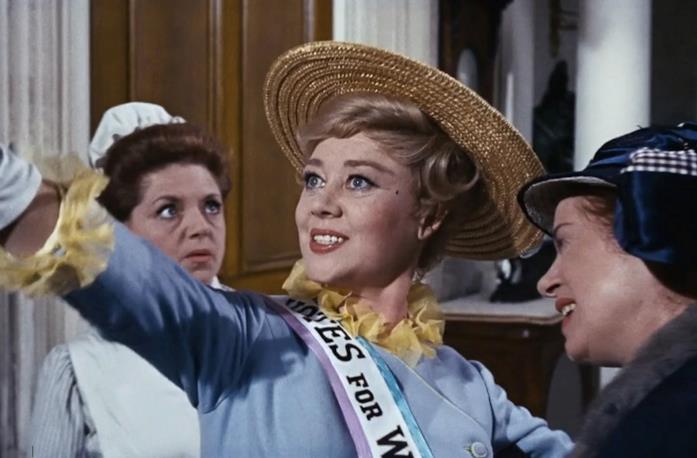Winifred Banks Winifred Banks si prepara a marciare