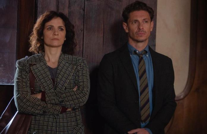 Il cast e i personaggi de Il Silenzio dell'Acqua Camilla Filippi è Roberta