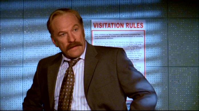 Leland Stottlemeyer durante un interrogatorio Leland Stottlemeyer, collega del Detective Monk