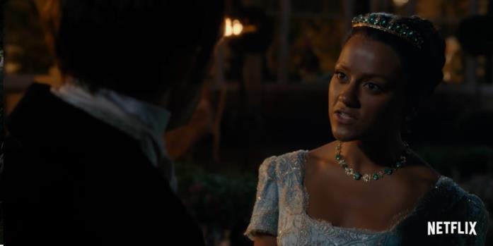 Kate replica al visconte nel teaser di Bridgerton 2 Kate Sharma in una scena dal teaser di Bridgerton 2
