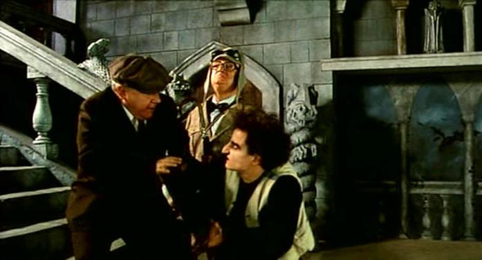 Paolo Villaggio e Gigi Reder, protagonisti di Fracchia contro Dracula Giandomenico Fracchia e il ragioner Filini sono interpretati da Paolo Villaggio e Gigi Reder