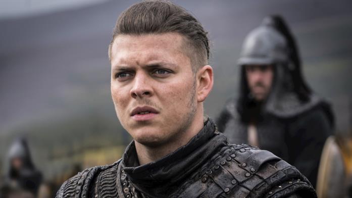 Ivar combatte per riprendersi il potere Primo piano di Alex Høgh Andersen in Vikings
