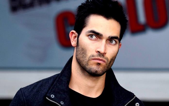 Tyler Hoechlin nei panni del licantropo Derek Hale in Teen Wolf Tyler Hoechlin in un'immagine tratta da Teen Wolf