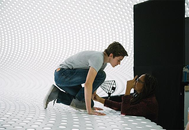 Levi Miller e Storm Reid Levi Miller e Storm Reid in Nelle pieghe del tempo