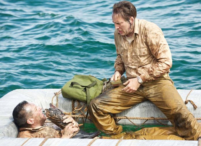 Nicholas Cage e Tom Sizemore interpretano il capitano McVay e il macchinista McWhorter Il capitano McVay e il macchinista McWhorter dispersi nell'oceano