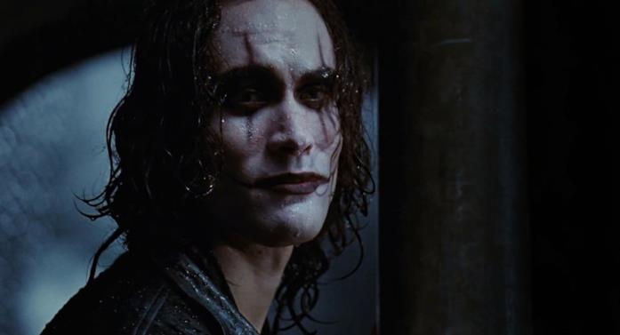 Brandon Lee nei panni di Eric Draven ne Il Corvo Brandon Lee