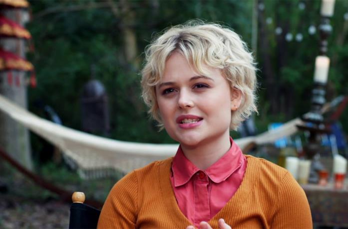 Emily Alyn Lind Emily Alyn Lind in una scena di Doctor Sleep
