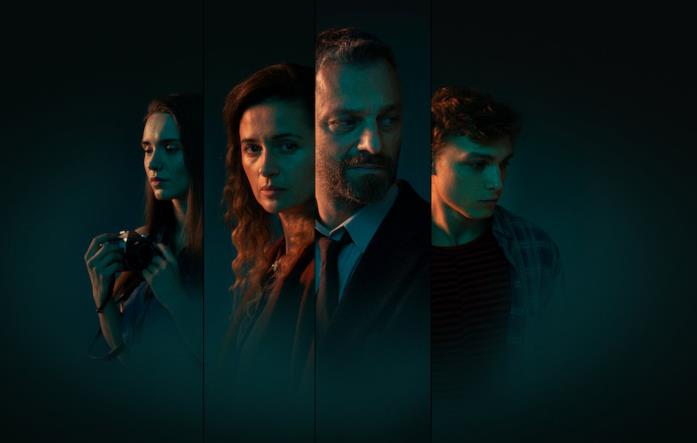 Il poster di The Woods Il cast nella locandina di The Woods