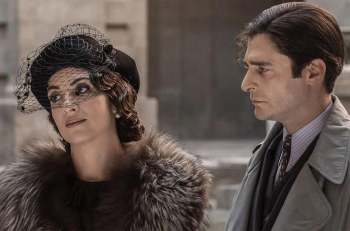 Serena Iansiti è Livia ne Il Commissario Ricciardi