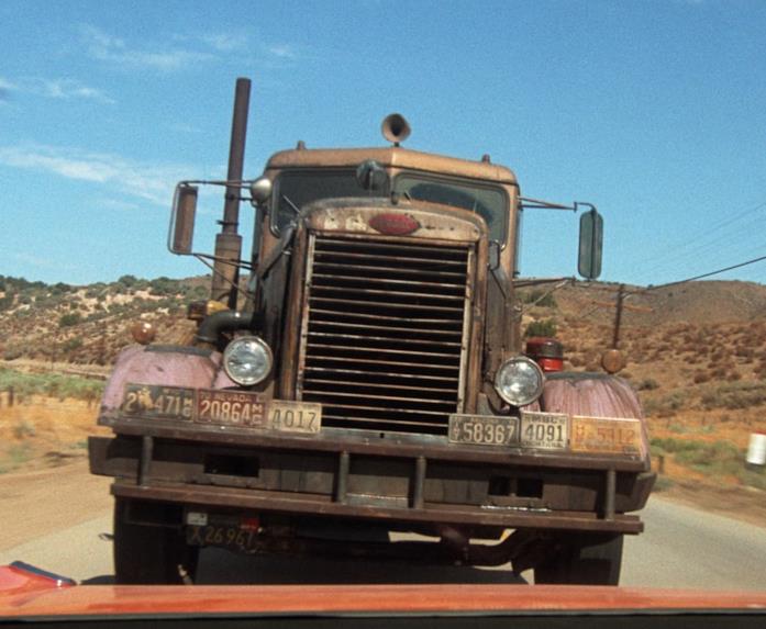 Duel, il cult per la TV di Spielberg Il camion protagonista di Duel