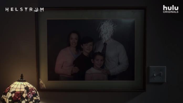 Helstrom, quello che c'è da sapere sullo show Una fotografia di famiglia