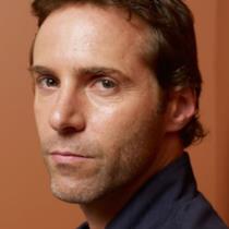 Alessandro Nivola