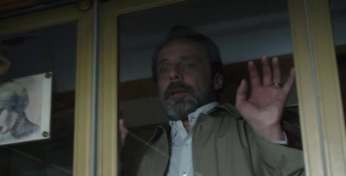 Umberto sale sul treno Umberto prende il treno per un soffio