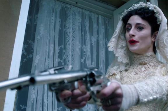 Emilia Ricoletti ne L'abominevole sposa