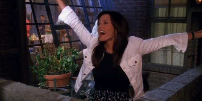 Il balcone di Friends Courteney Cox sul balcone in Friends